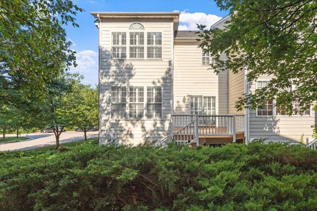 Building Photo - 900 Kirkeenan Cir