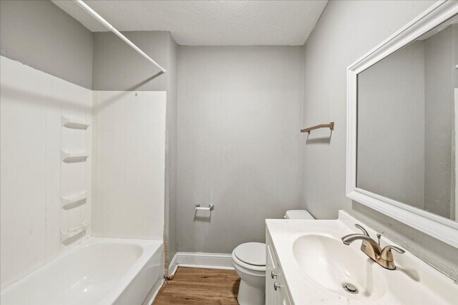 Building Photo - 1119-1119 N Dearborn St