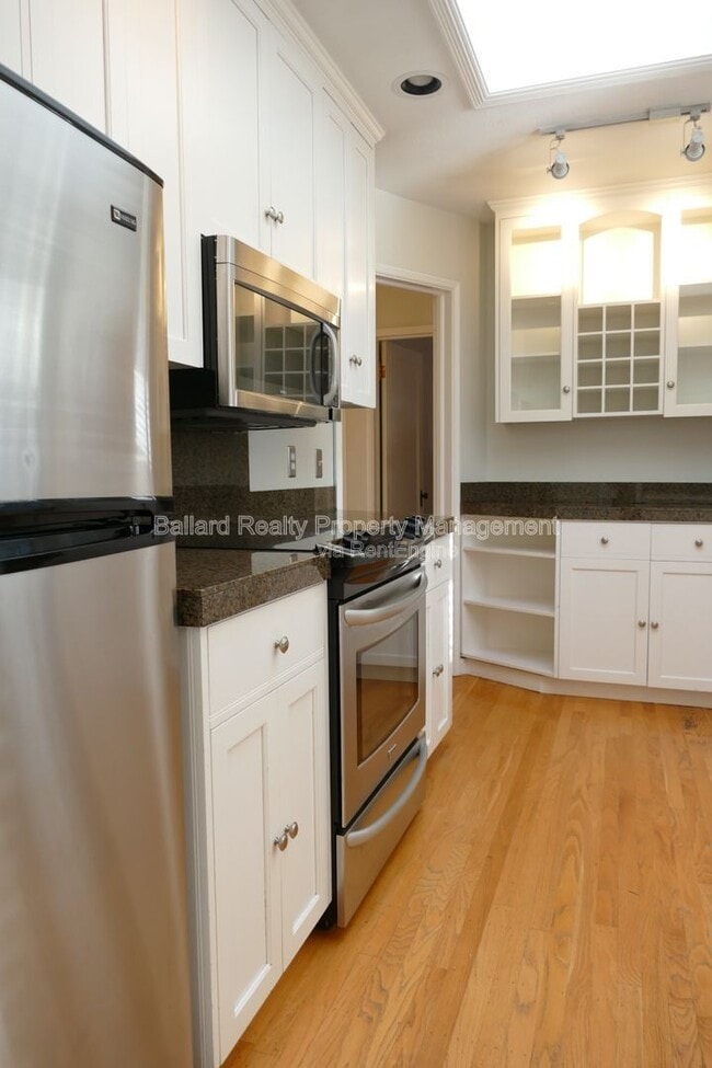 Building Photo - 7348 10th Ave NW