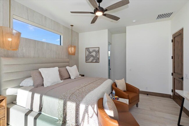 Building Photo - 51120 Avenida Navarro