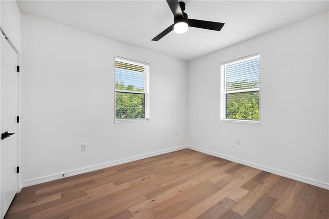 Building Photo - 914 Taulbee Ln