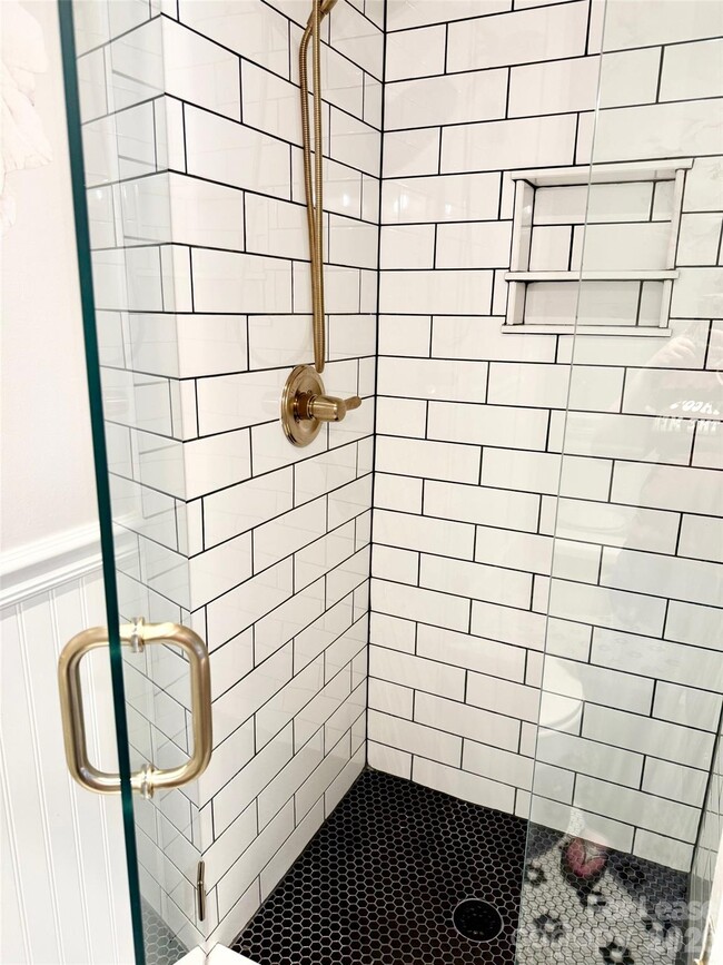 Building Photo - 22 N Congress St