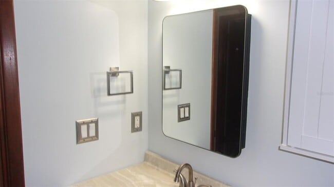 Building Photo - 9941 SW 102nd Ln