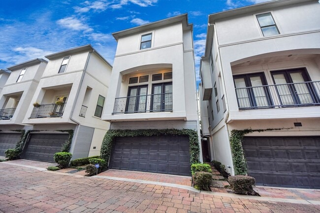 Building Photo - 1831 Dart St