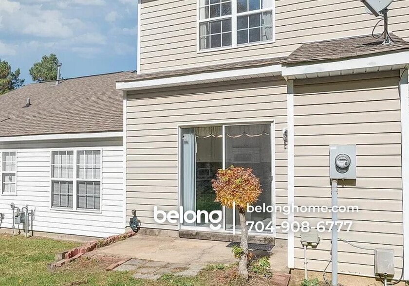 Building Photo - 12339 Bluestem Ln