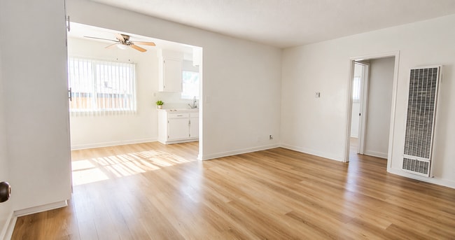 Interior Photo - 4011 W. 129th Street