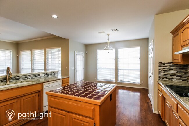 Building Photo - 703 N Butternut Ct, Broken Arrow, OK, 74012