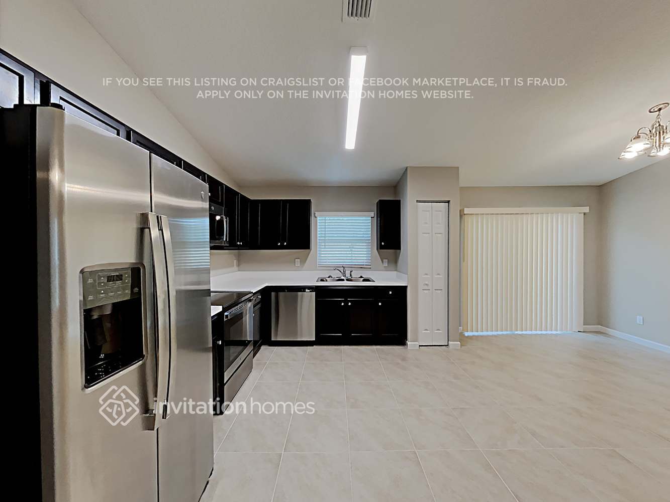 Building Photo - 550 SE Whitmore Dr