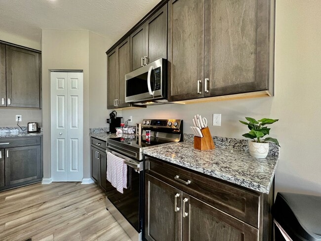 Building Photo - Brand new Executive home in Liberty Twp, Ohio