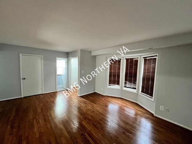 Building Photo - 5344 Anchor Ct