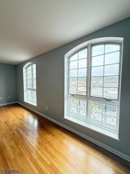 Building Photo - 53 W Palisade Ave