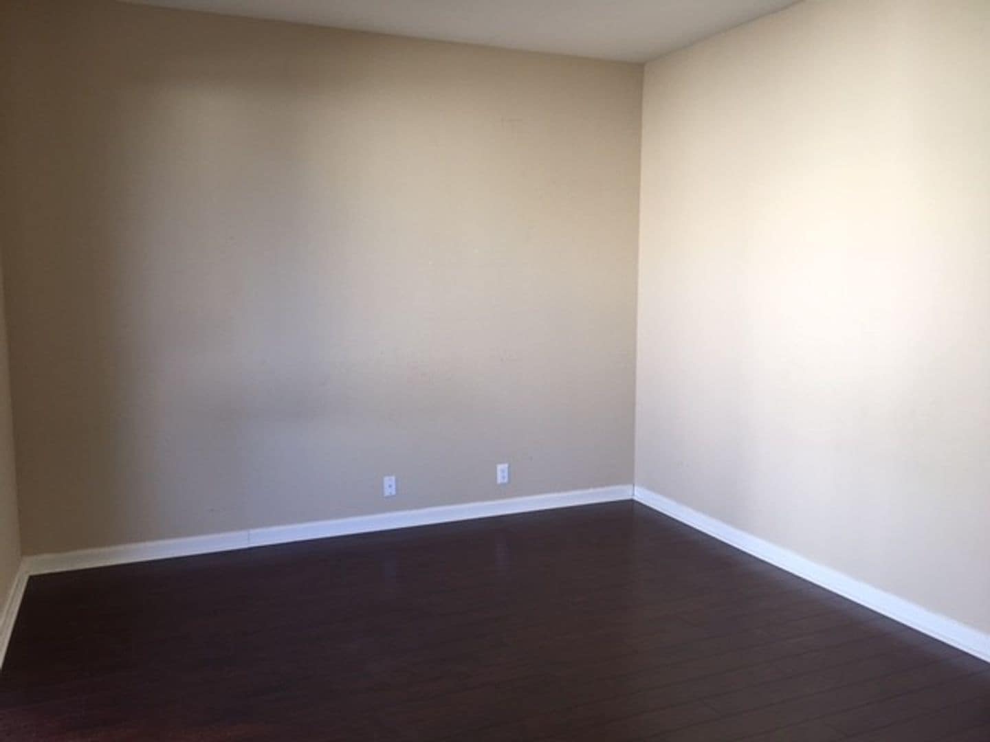 Building Photo - 11107 La Maida St