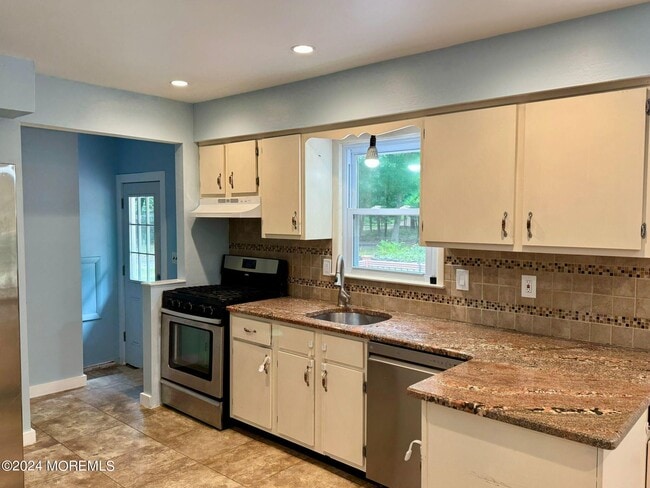 Building Photo - 271 S Stump Tavern Rd