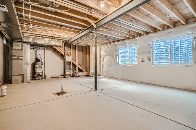 Building Photo - 6205 N Liverpool St