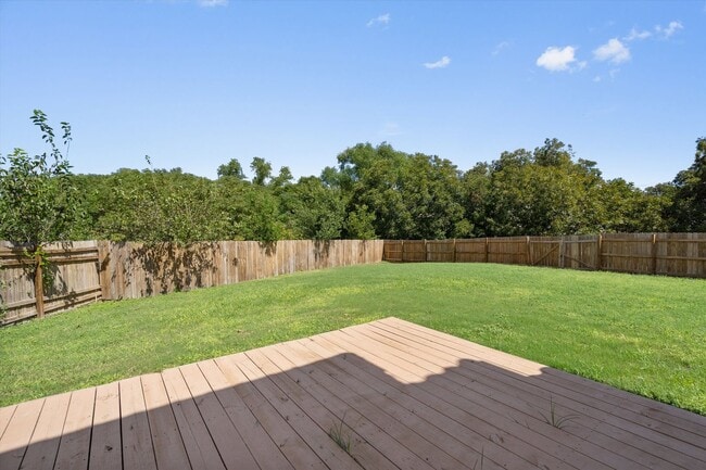 Building Photo - Modern Luxury Meets Austin Charm: 4 BR, 2.5 BA Gem