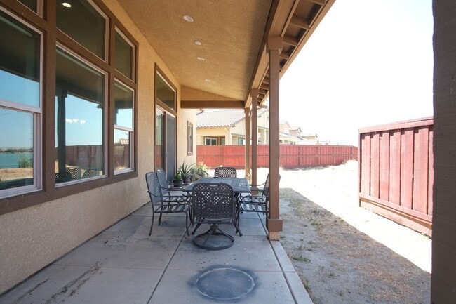 Building Photo - Available now! Beautiful Newer Home in Man...