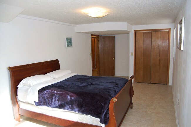 Building Photo - Available for the 2026-2027 leasing term