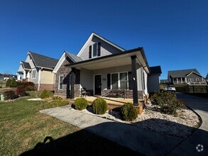 Building Photo - Beautiful Furnished House in Forest