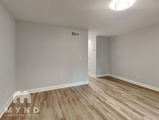 Building Photo - 6489 Parton Ct