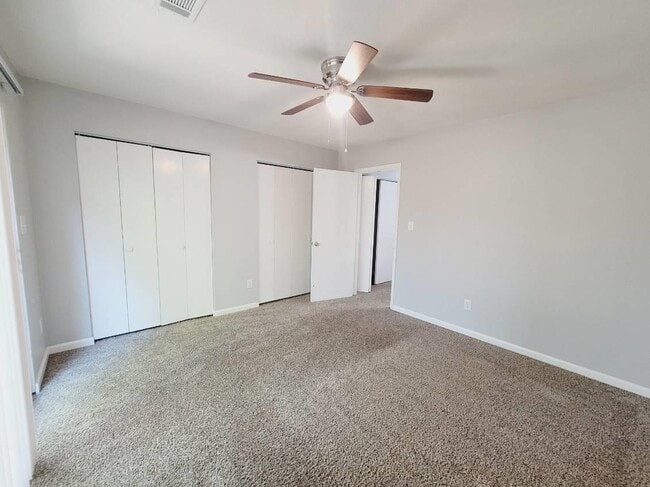 Building Photo - 1257 E Orange Ave