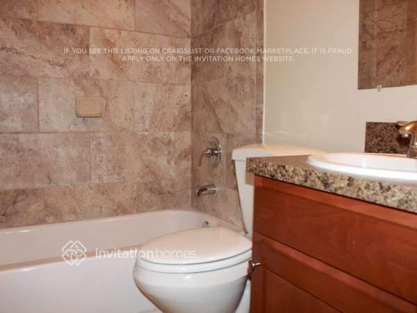 Building Photo - 3807 Spoonbill Ave
