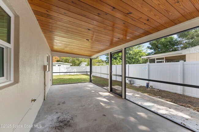 Building Photo - 34 W Azalea Cir