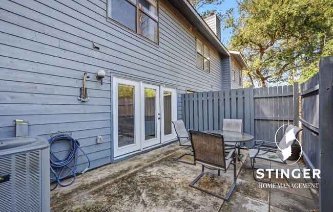 Building Photo - 20 Battery Ln