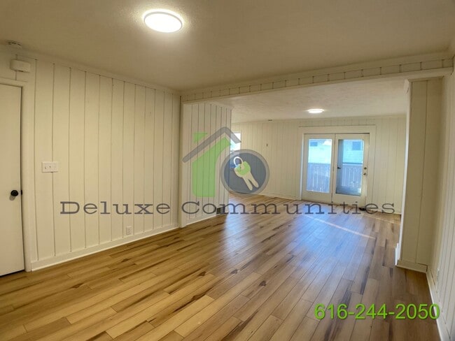 Building Photo - 4366 Prairie St SW