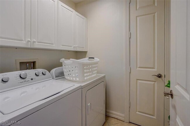 Building Photo - 10721 Mirasol Dr