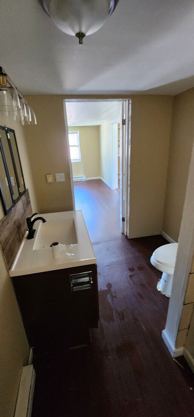 Building Photo - 274 N Main St