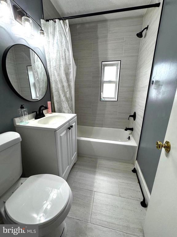 Building Photo - 3943 Pennsylvania Ave. SE