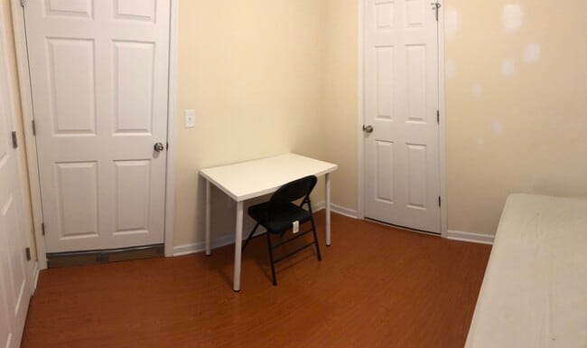 Building Photo - 1320 N Carlisle St