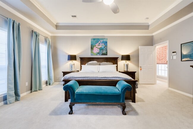 Building Photo - 1504 W 23rd St