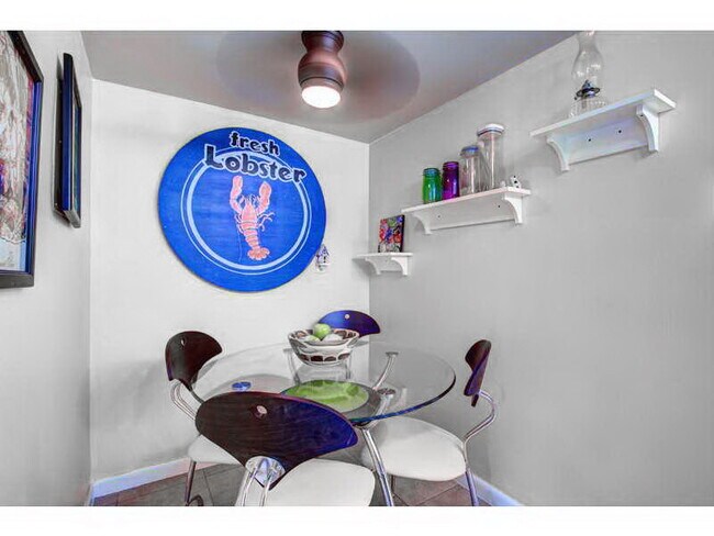 Building Photo - 3213 Colony Club Rd