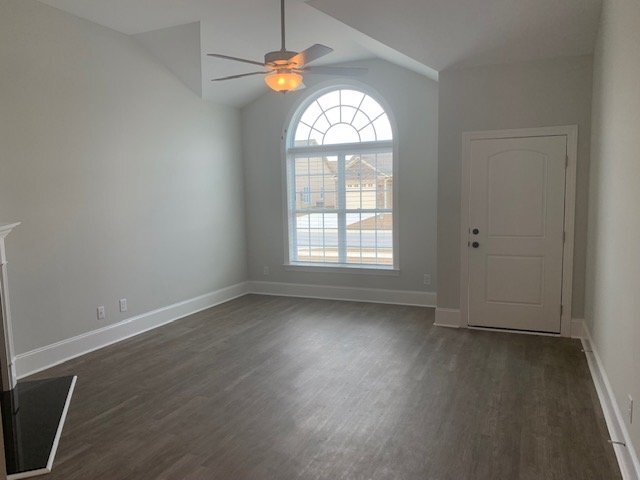 Building Photo - 3 Bed 2 Bath Duplex in Bent Creek