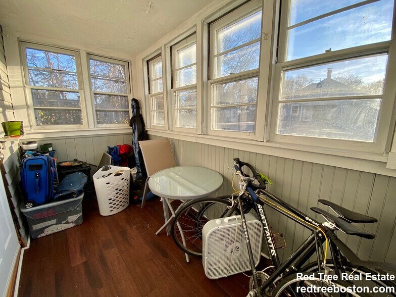 Building Photo - 51 Patten St