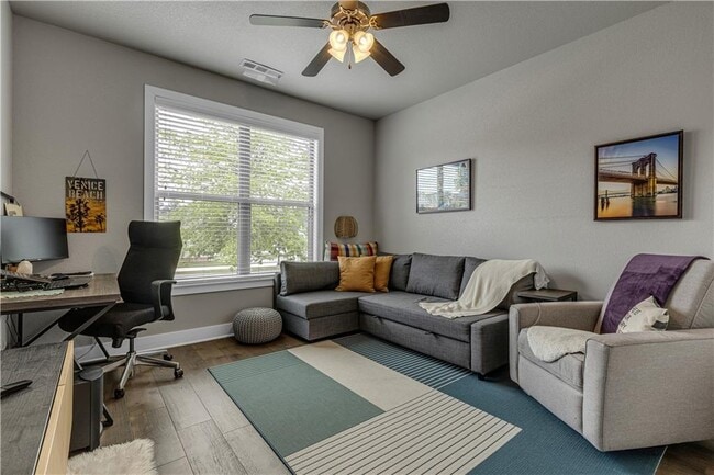 Building Photo - 2630 E Bayside Xing