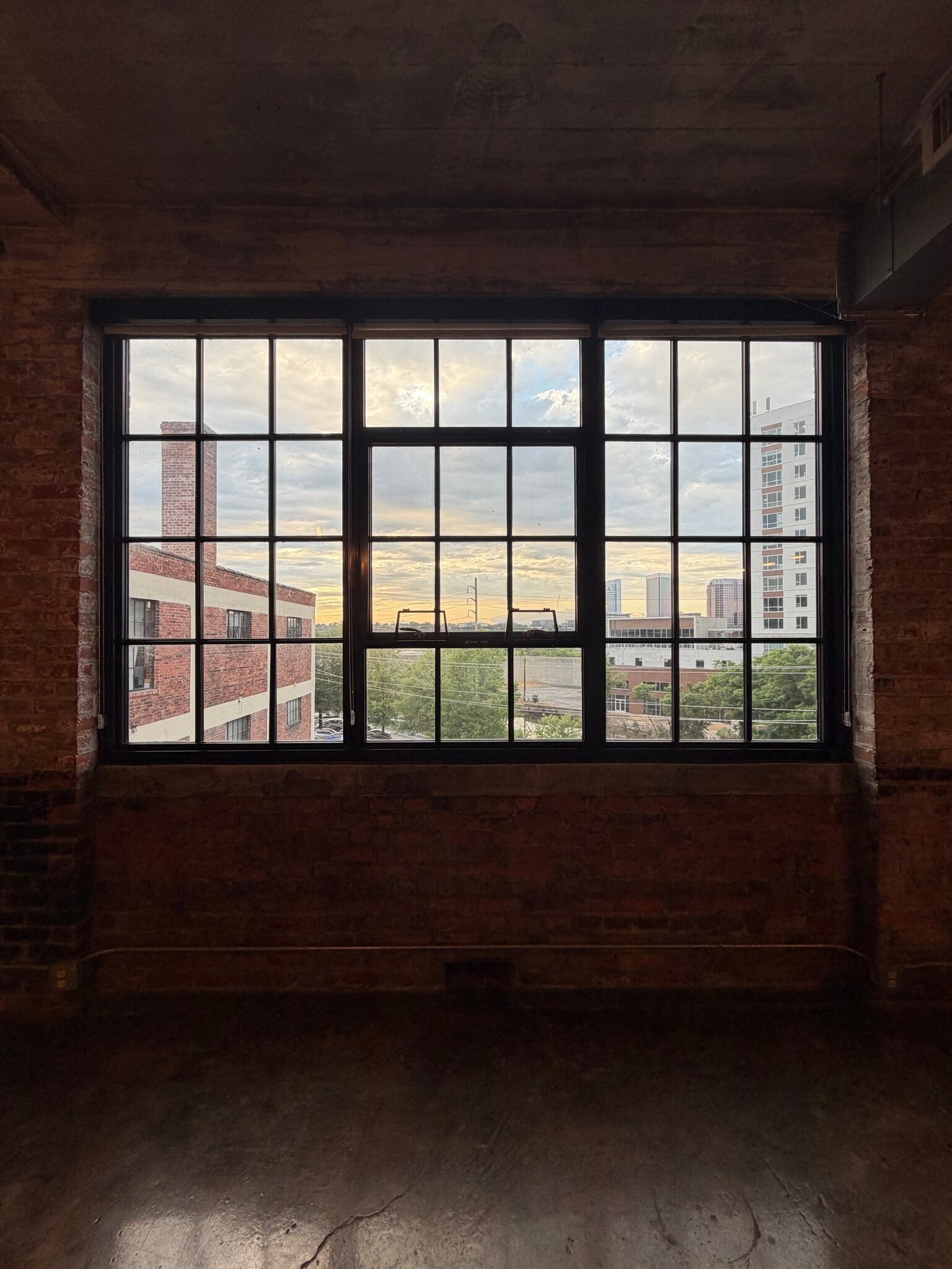 Building Photo - 201 Hull St