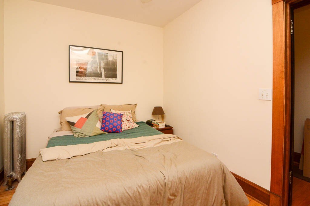 Building Photo - 1244 W Rosedale Ave