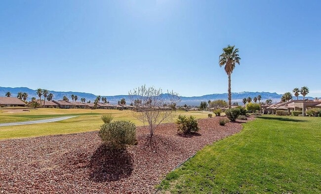 Building Photo - Furnished 3-Bedroom Townhome with Stunning...