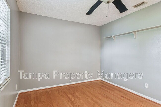Building Photo - 16214 Pebblebrook Dr