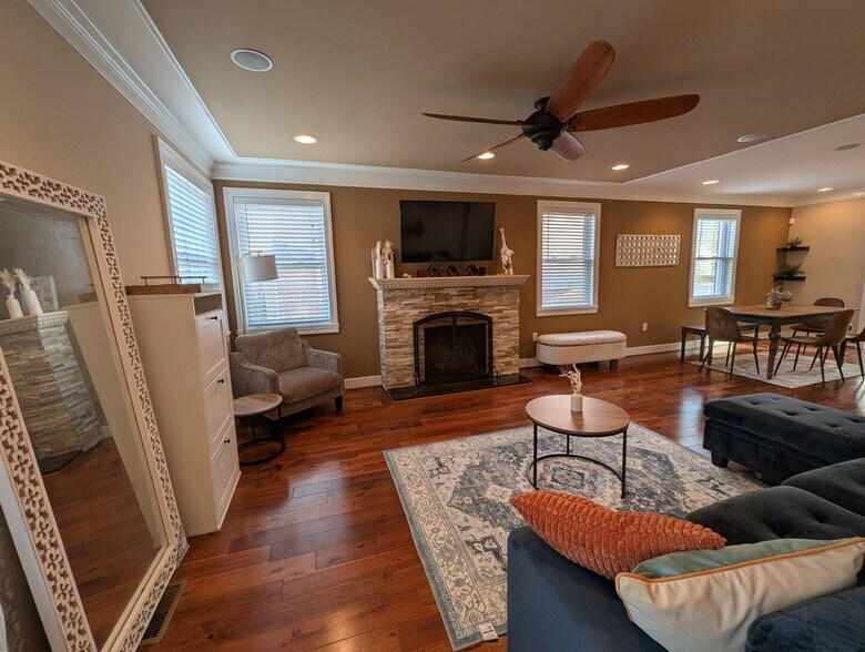 Building Photo - 2903 Topaz Rd