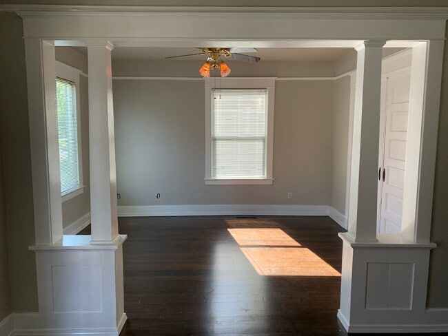 Building Photo - Classy Duplex in Desirable Tacoma area - Close to 6th ****COMING SOON***