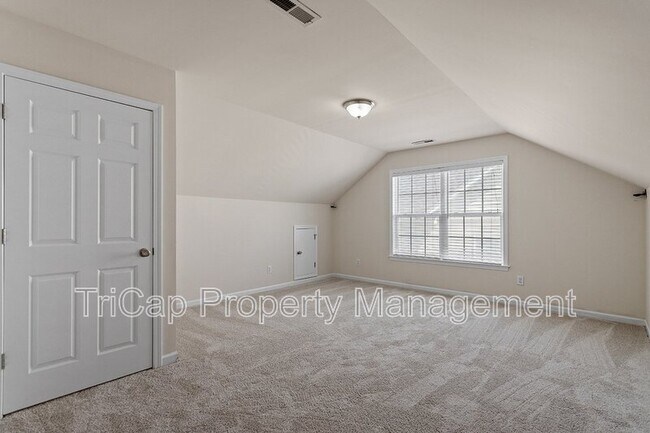 Building Photo - 2017 Ollivander Dr