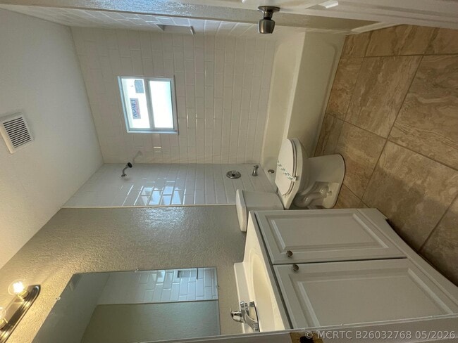 Building Photo - 2880 Harson Way