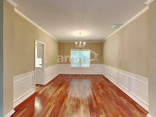 Building Photo - 1990 Turtle Creek Way