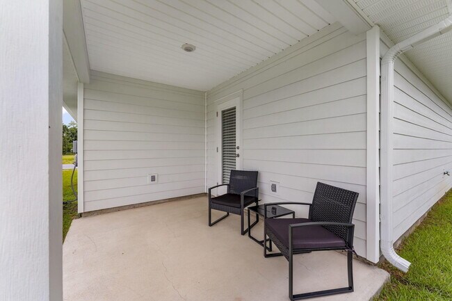Building Photo - 255 Riverwalk Cir