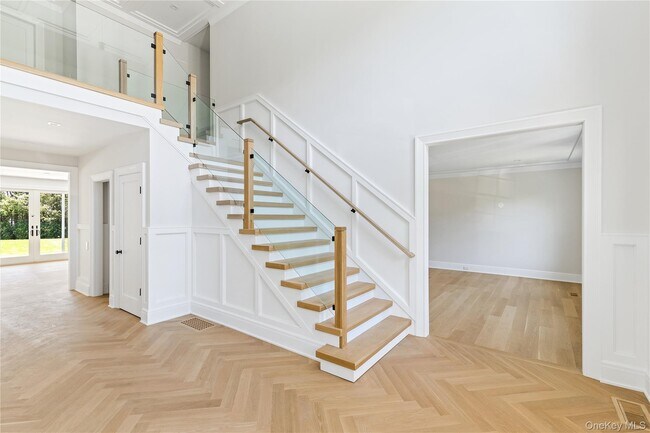 Building Photo - 42 Mamaroneck Rd