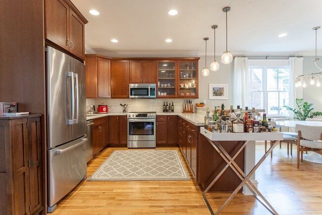 Building Photo - Gorgeous 3bd/2.5ba Two-Story Home Near Downtown Durham, Incredible Location!