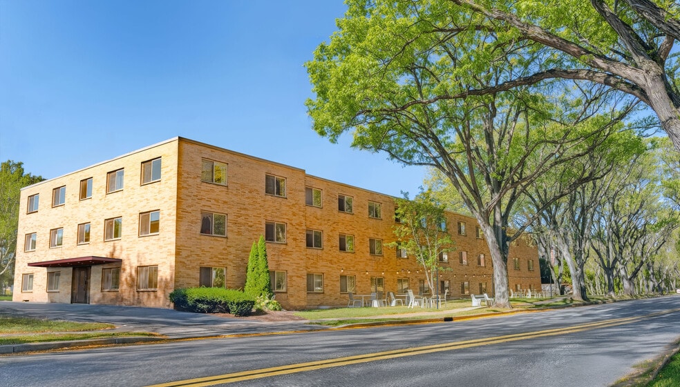 Building Photo - Mount Nittany by Allen & Pugh